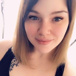 Meet your Posher, Alaina